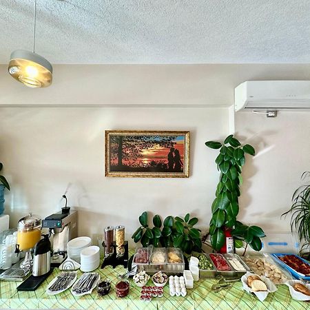 Family Hotel Haruni Ksamil Extérieur photo
